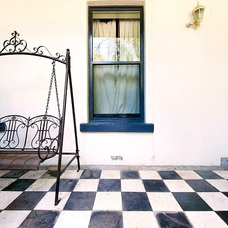 The Nunnery Accommodation Melbourne Exterior photo