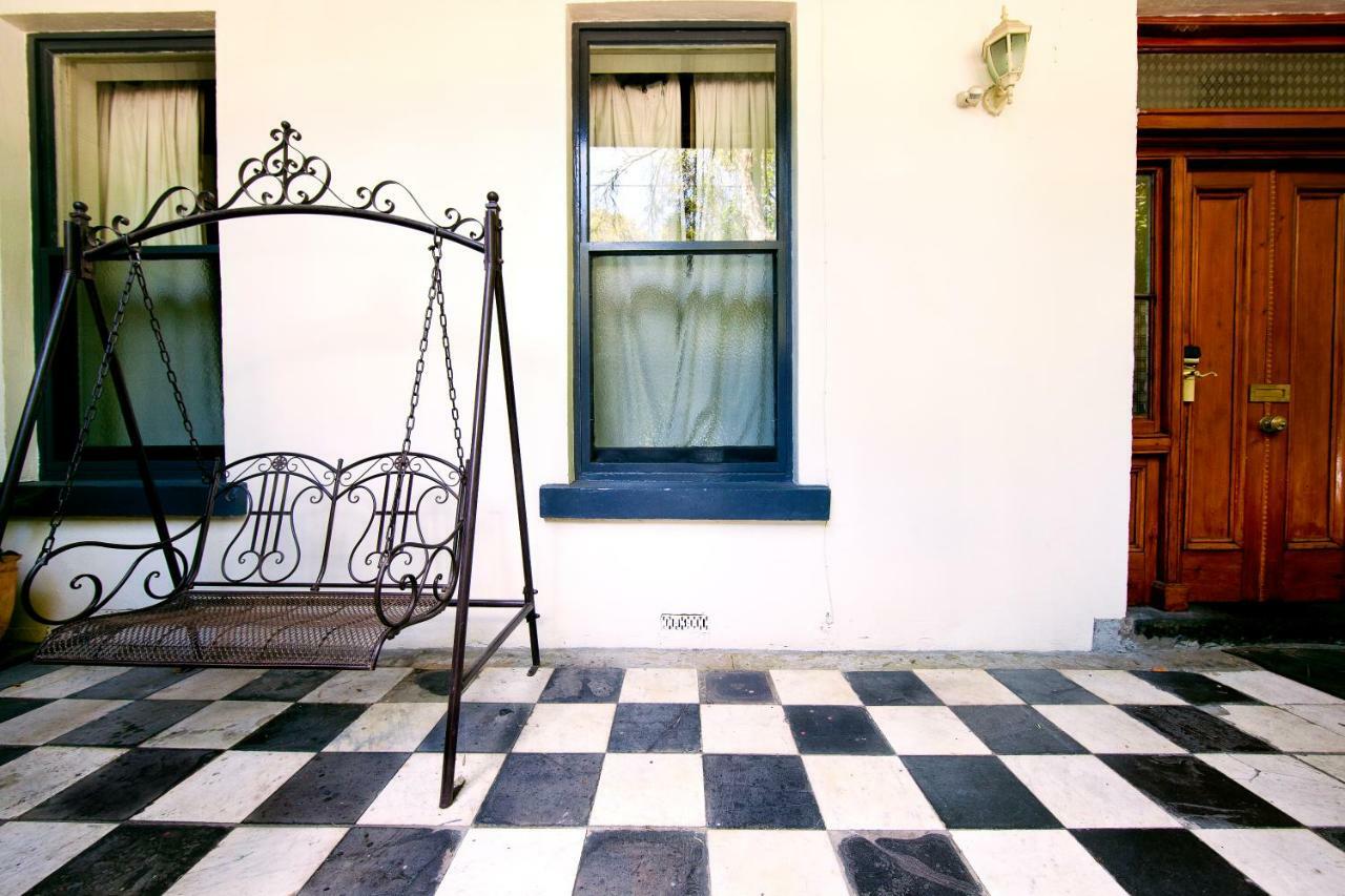 The Nunnery Accommodation Melbourne Exterior photo